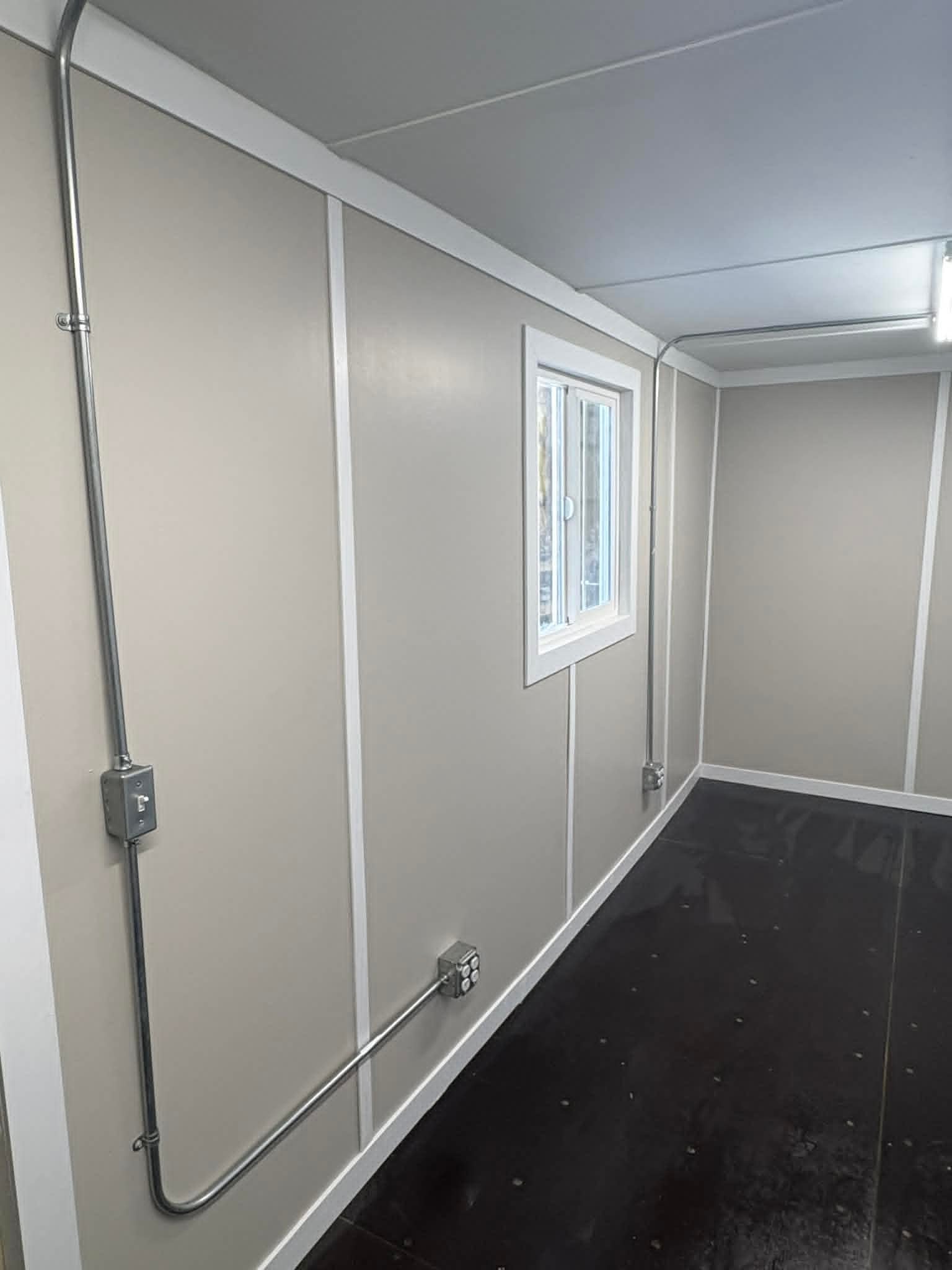 20-foot container office — view 3