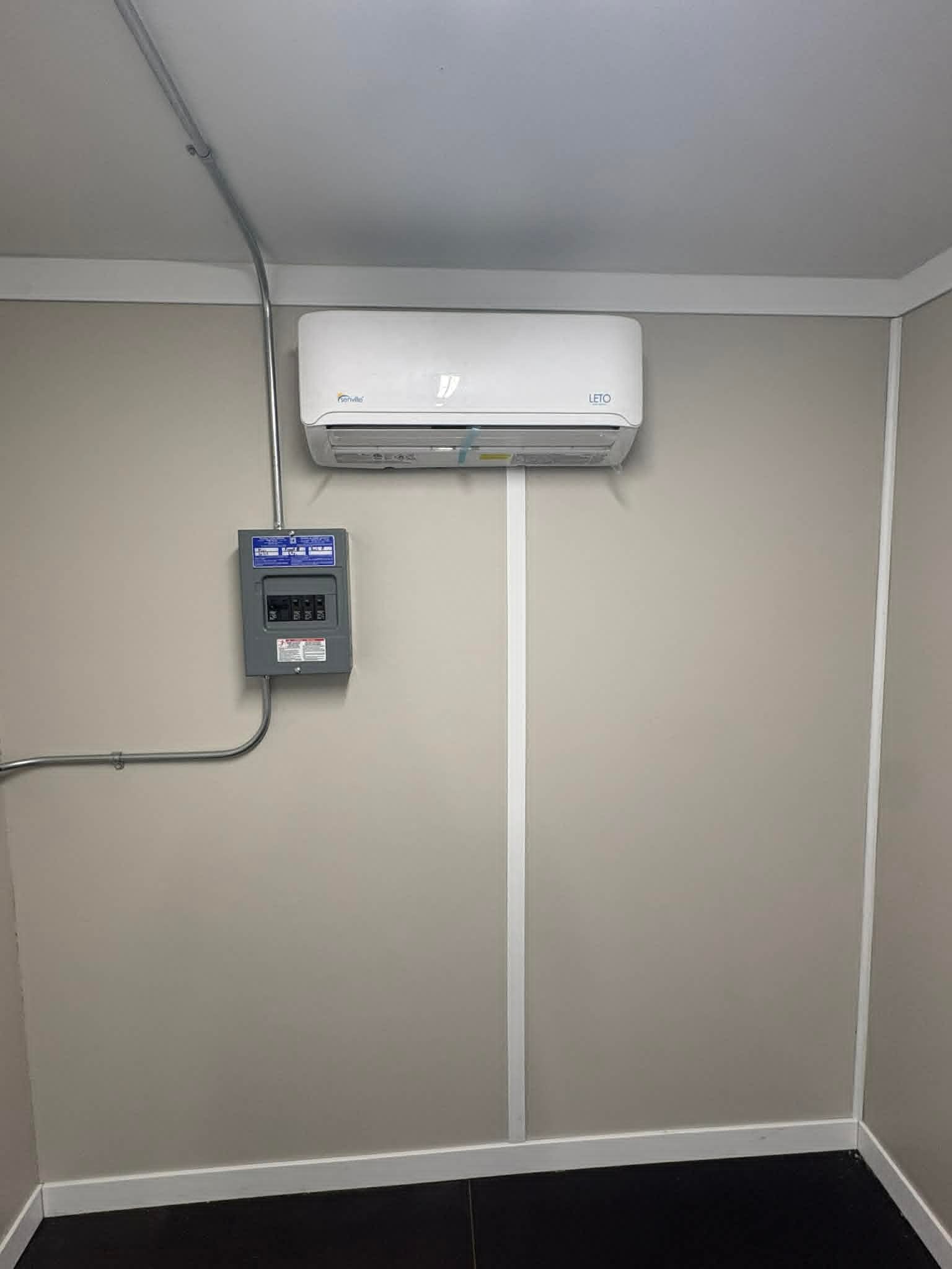20-foot container office — view 7